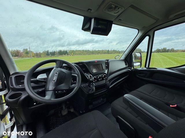 Iveco Daily 35s17 Hi-Matic Pomoc drogowa Autolaweta - 16