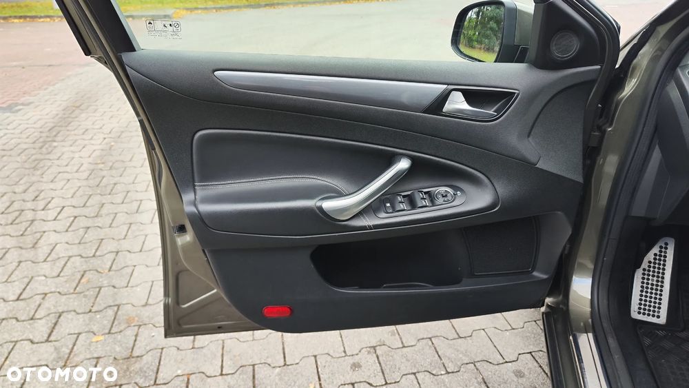 Ford Mondeo 2.0 TDCi Champions Edition - 18