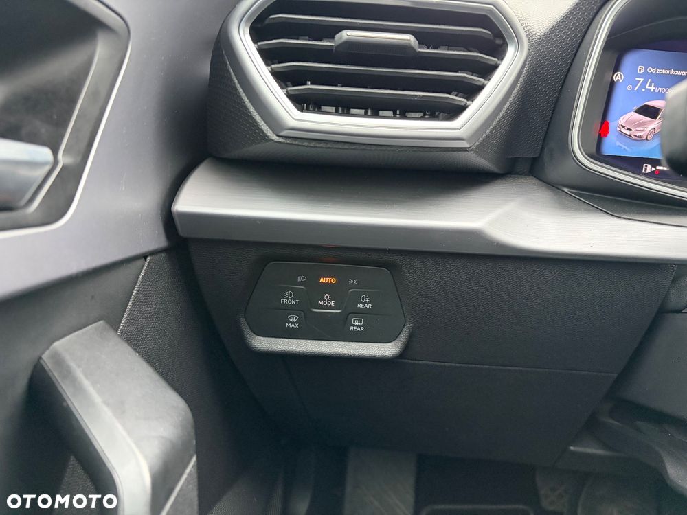 Seat Leon 1.5 eTSI ACT OPF DSG FR - 19