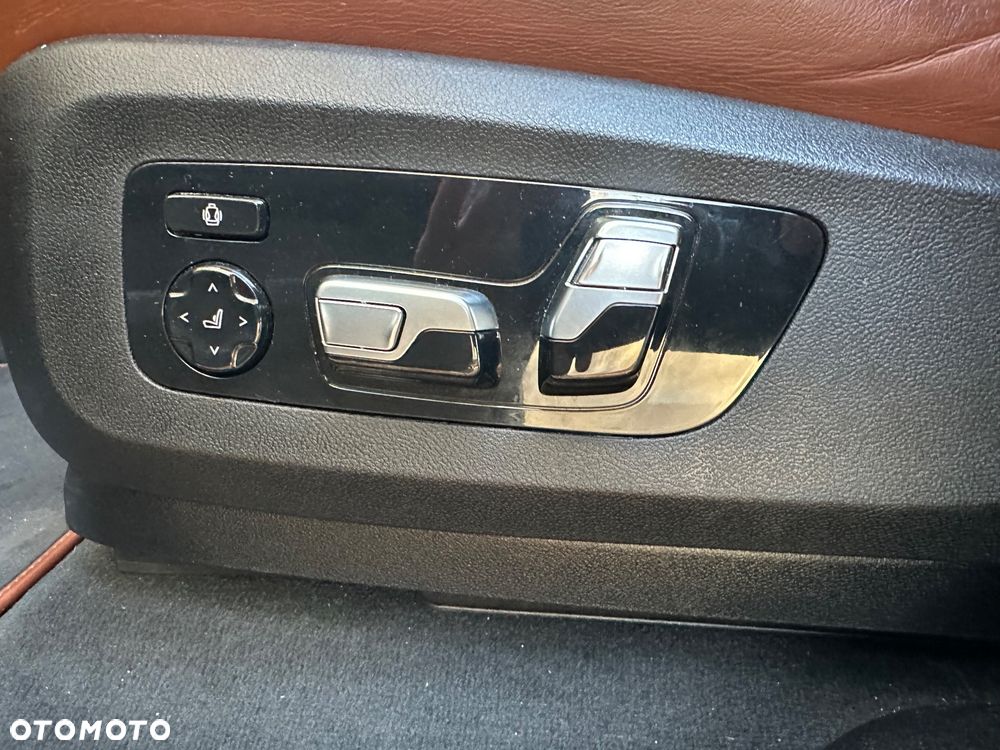 BMW X6 xDrive40i mHEV sport - 24