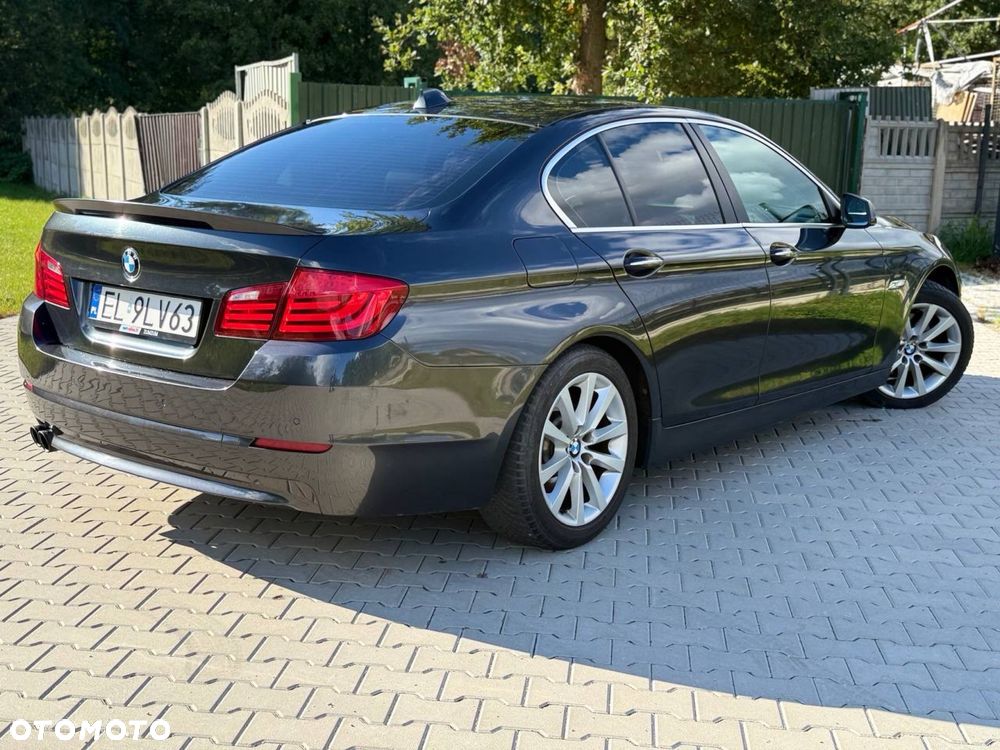 BMW Seria 5 2011 photo 4