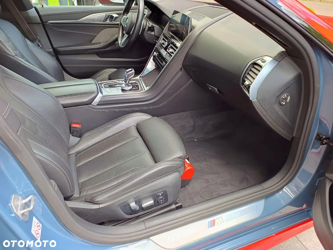 BMW Seria 8 840i xDrive - 23