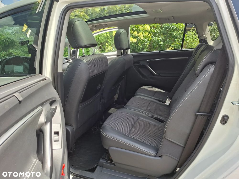 Toyota Verso 1.8 Prestige 7os MS - 10