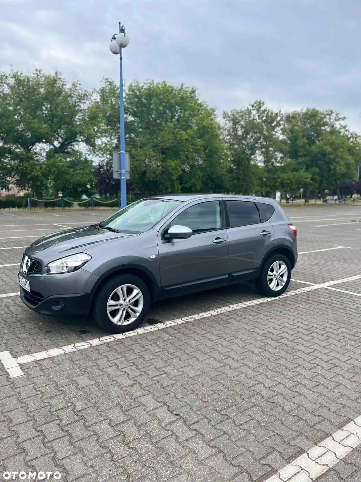 Nissan Qashqai - 1