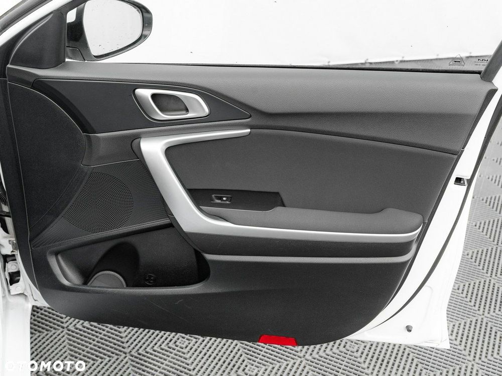 Kia Ceed 1.0 T-GDI S - 28