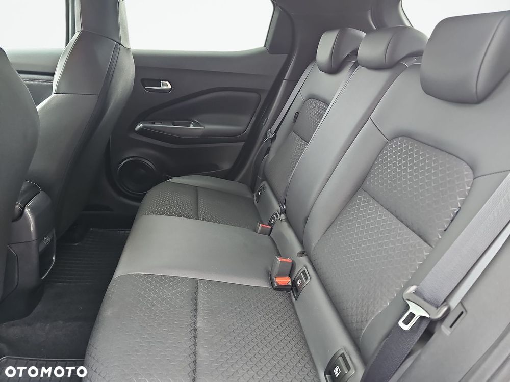Nissan Juke 1.0 DIG-T N-Connecta DCT - 12