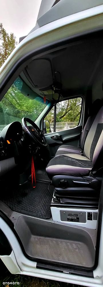 Mercedes-Benz Sprinter - 10