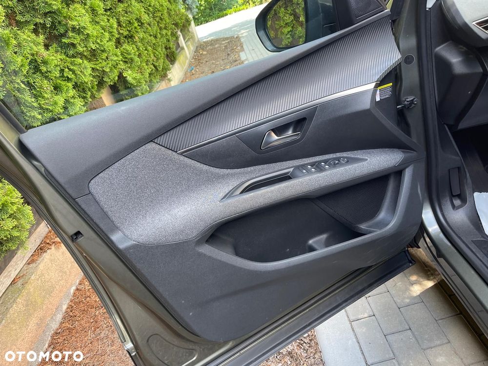 Peugeot 5008 BlueHDi 130 Active - 23