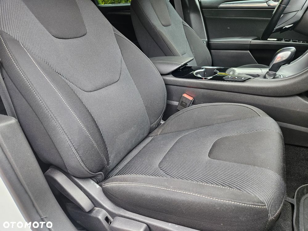 Ford Mondeo 2.0 TDCi Titanium 4WD PowerShift - 25