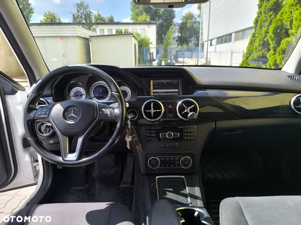 Mercedes-Benz GLK 350 4-Matic - 14