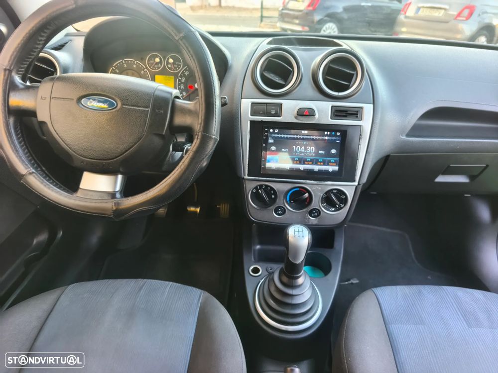 Ford Fiesta 1.25 First Edition - 11