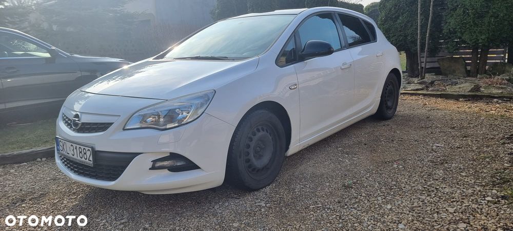 Opel Astra 2012 photo 4