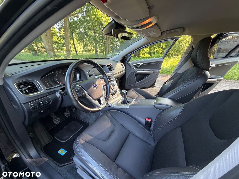 Volvo V60 D2 Drive-E Dynamic Edition (Momentum) - 20