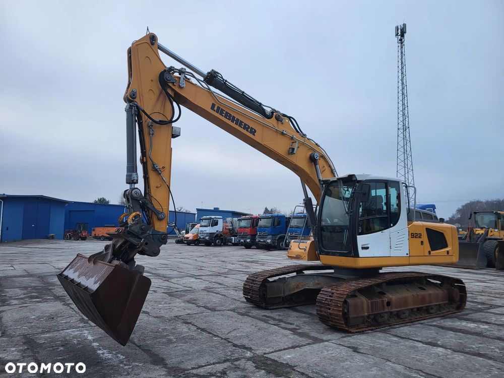 Liebherr R 922 LC z Niemiec