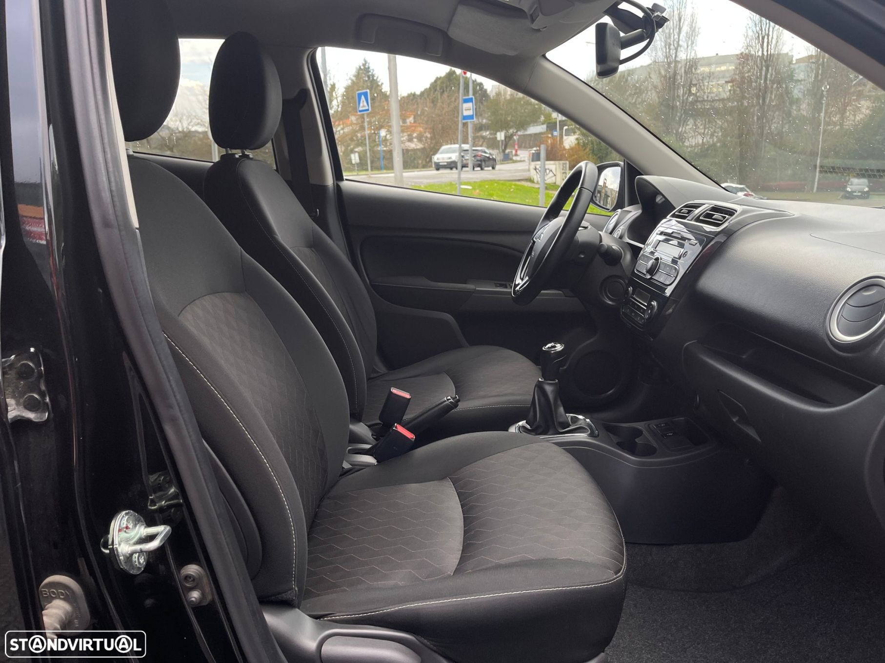 Mitsubishi Space Star 1.2 Intense - 28