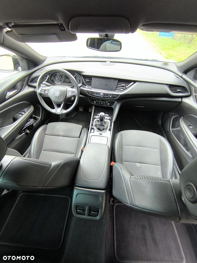 Opel Insignia - 14