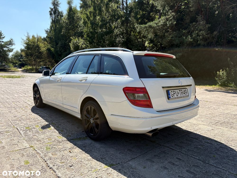 Mercedes-Benz Klasa C 180 Kompressor Automatik BlueEFFICIENCY Avantgarde - 2