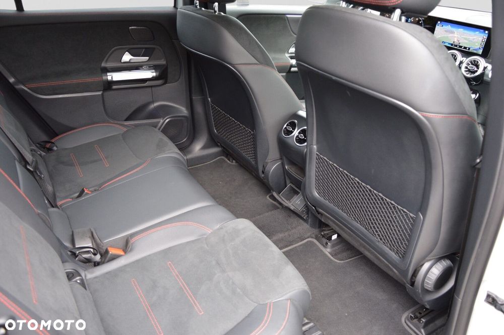 Mercedes-Benz EQB 250 66.5kWh AMG - 17