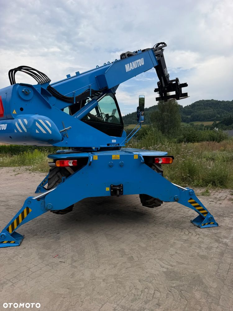 Manitou MRT 1840 Ładowarka Teleskopowa Obrotowa ROTO Dźwig Zwyżka 18 metrów wysuw. 4 tony Udźwig! Maszyna nie różni się od Nowej z Salonu! 2022rok, 1600 mtg.  Pilot zdalnego sterowania! Widły.  Aktualna DEKRA 2027 rok. skręt 4 koła KRAB. Auto-poziomowanie! małe gabaryty maszyny. Mała waga a potężny zasięg i udzwig! Pełna Dokumentacja do maszyny z serwisów CE itd! Maszyna po wszystkich Możliwych serwisach do 2027 roku. Wielka okazja. Ładowarka sprowadzona z Norwegii. Pracowała sporadycznie i lekko w urzędzie miejskim! Zerowe zużycie! - 23