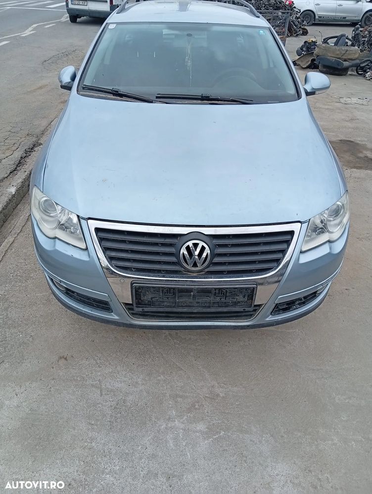 Dezmembrez Volkswagen Passat B6 2.0 TDI din 2007 volan pe stanga - 1