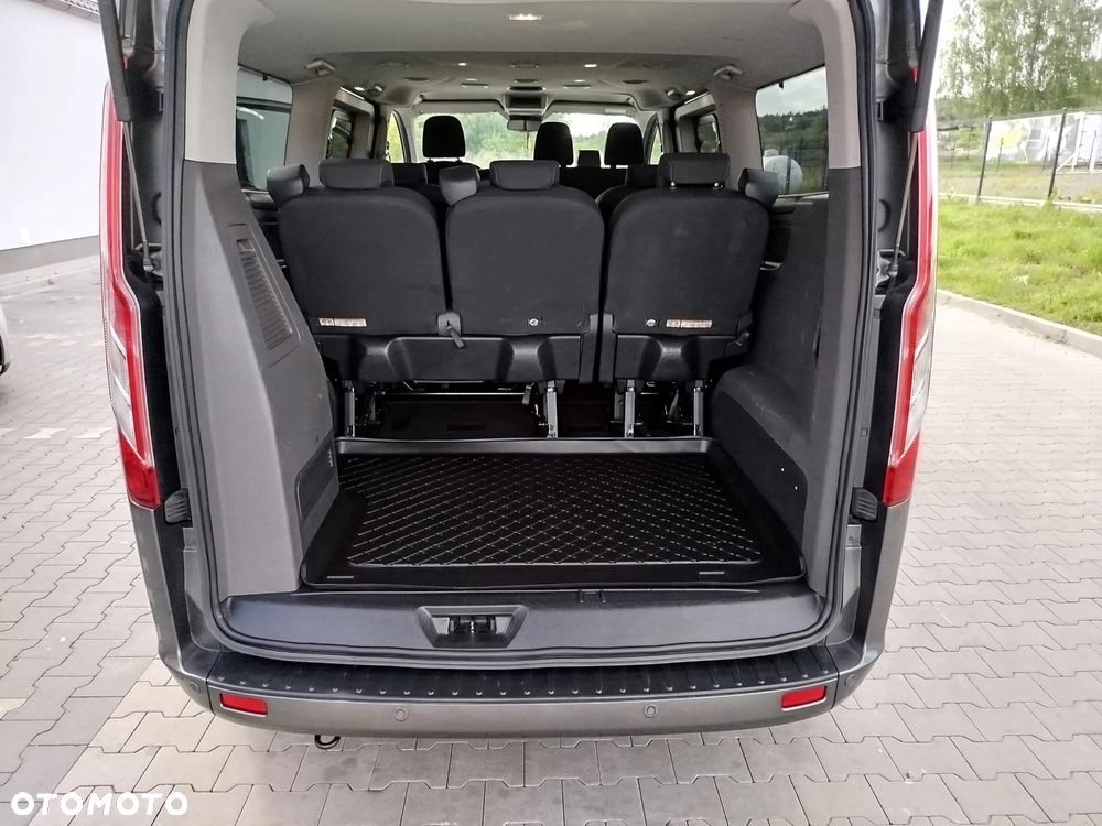 Ford Tourneo Custom 2.0 EcoBlue L2 Titanium - 20