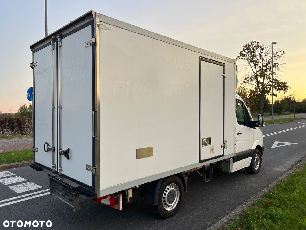 Mercedes-Benz Sprinter - 4