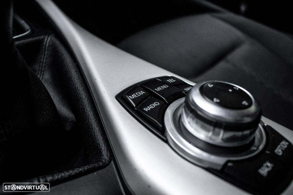BMW 116 d Line Luxury - 22