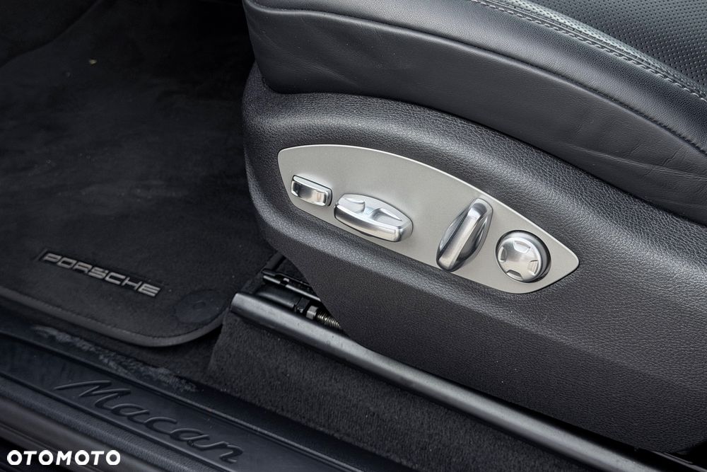 Porsche Macan Standard - 13