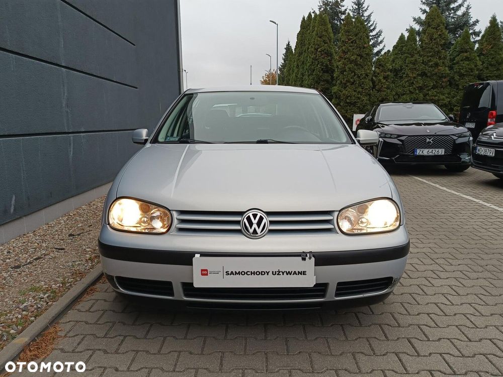 Volkswagen Golf 1.6 Basis - 5