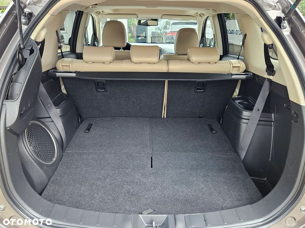 Mitsubishi Outlander 2.0 Intense + SDA 4WD CVT - 18