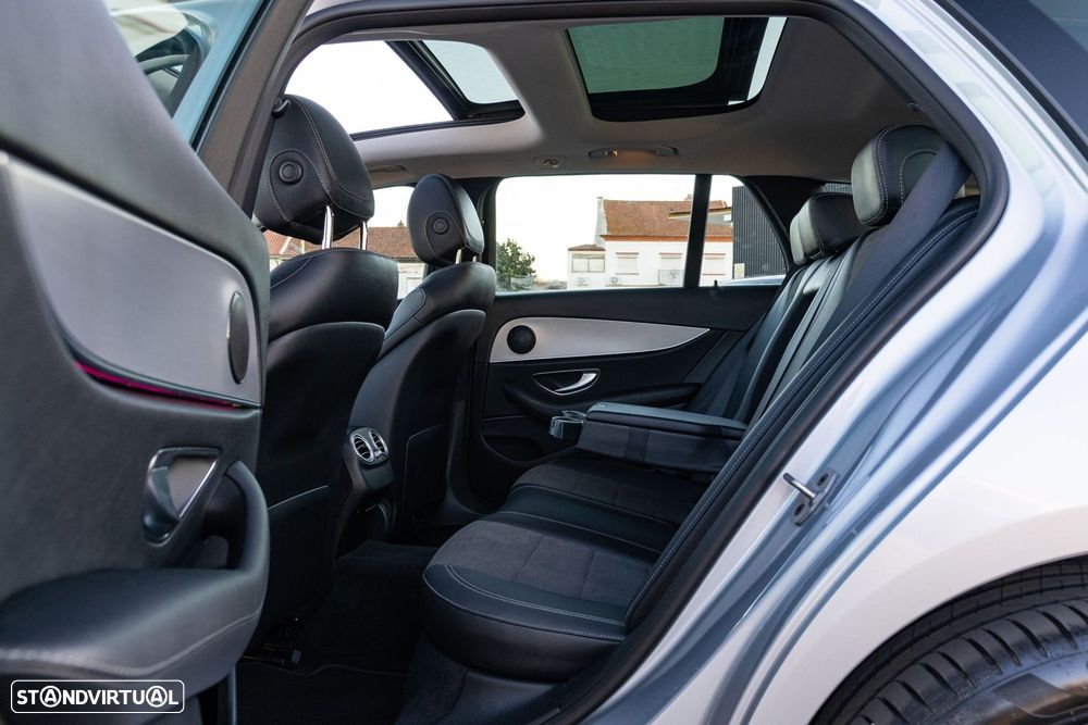 Mercedes-Benz E 300 de Avantgarde 4Matic - 17