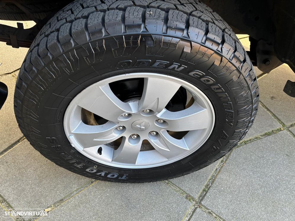 Mitsubishi L200 2.5 DI-D Club Intense 4WD - 5