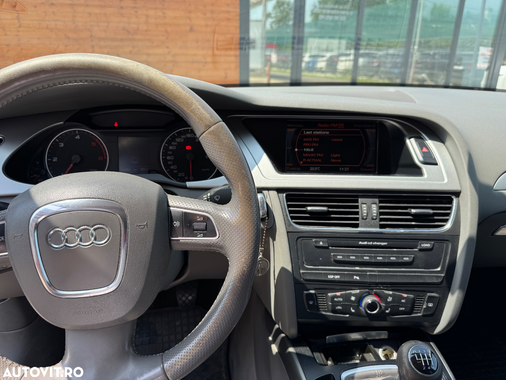 Audi A4 Avant 2.0 TDI DPF S line Sportpaket - 4
