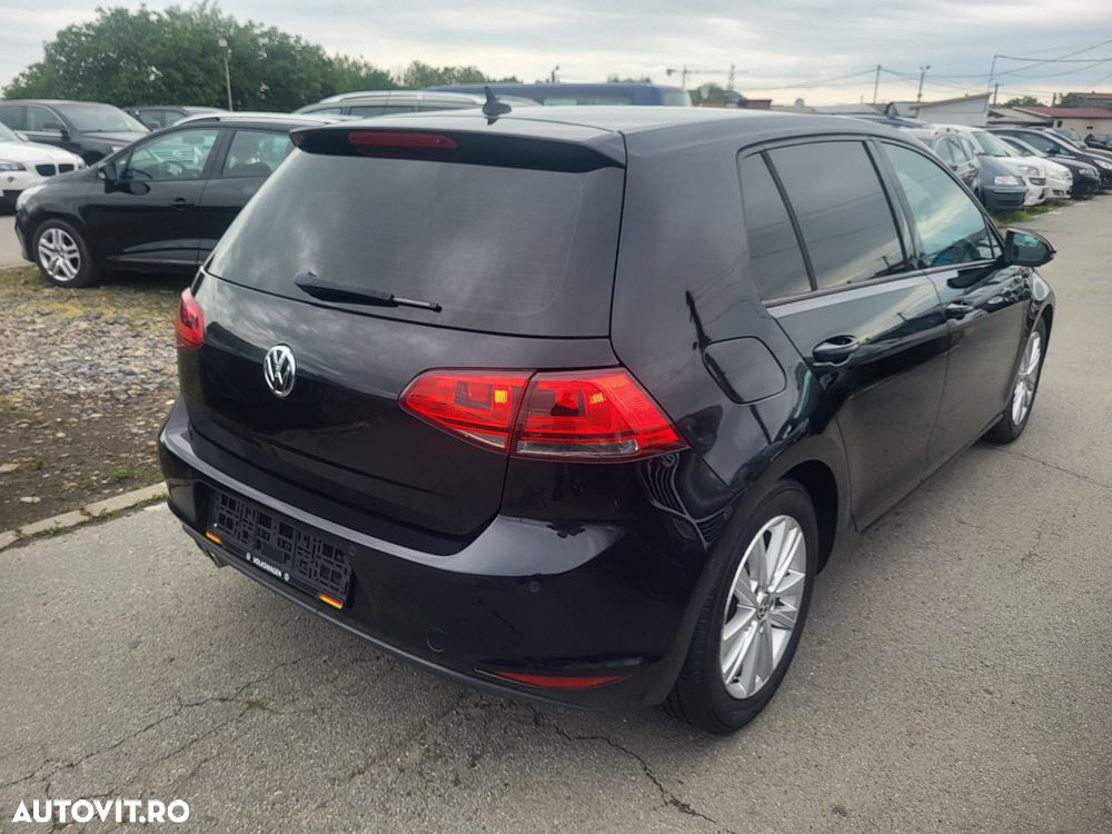 Volkswagen Golf - 4