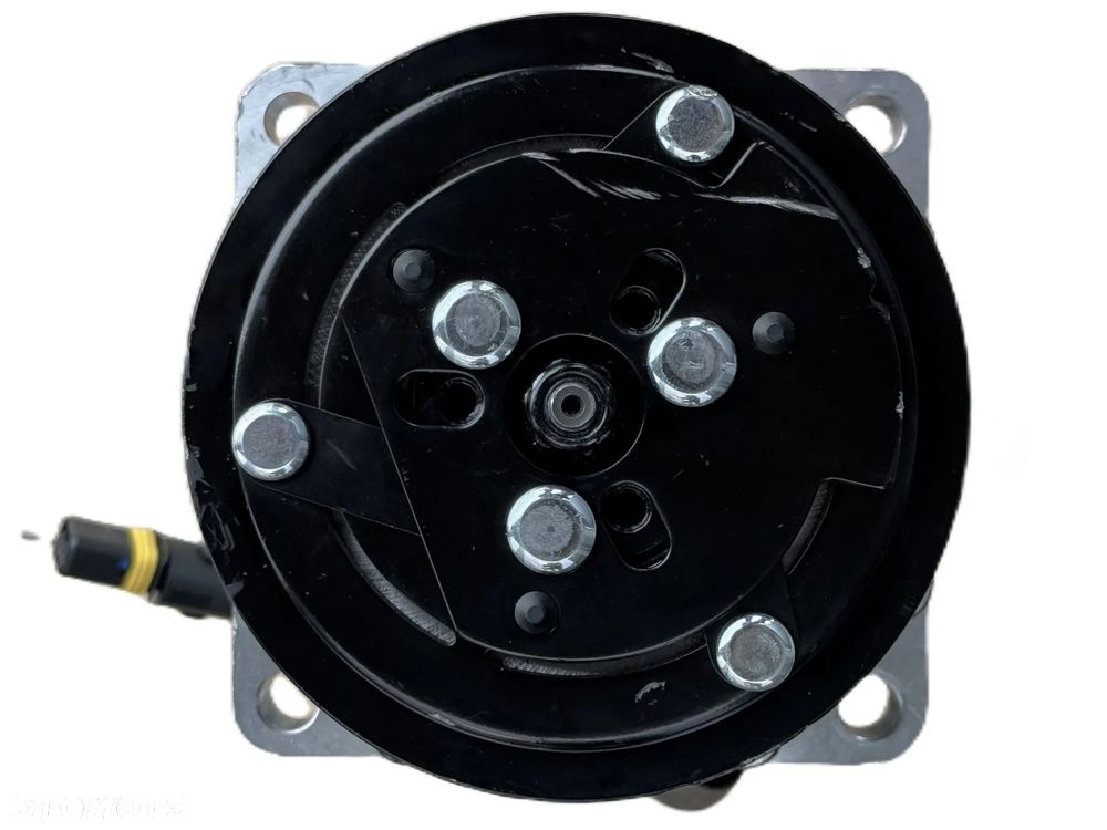 51-0360 NOWY kompresor klimatyzacji  - SCANIA R II - 6