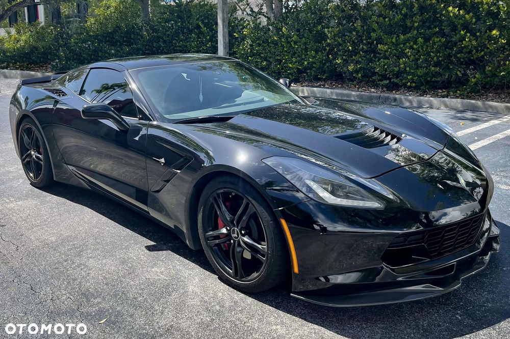 Chevrolet Corvette - 8