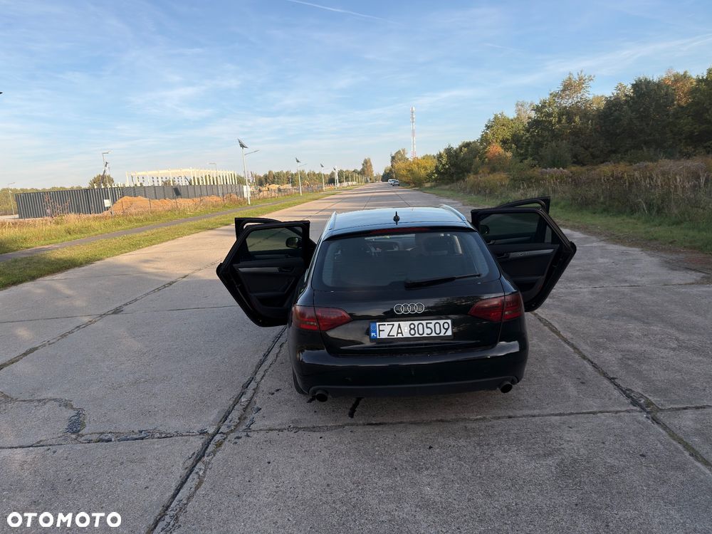 Audi A4 Avant - 9