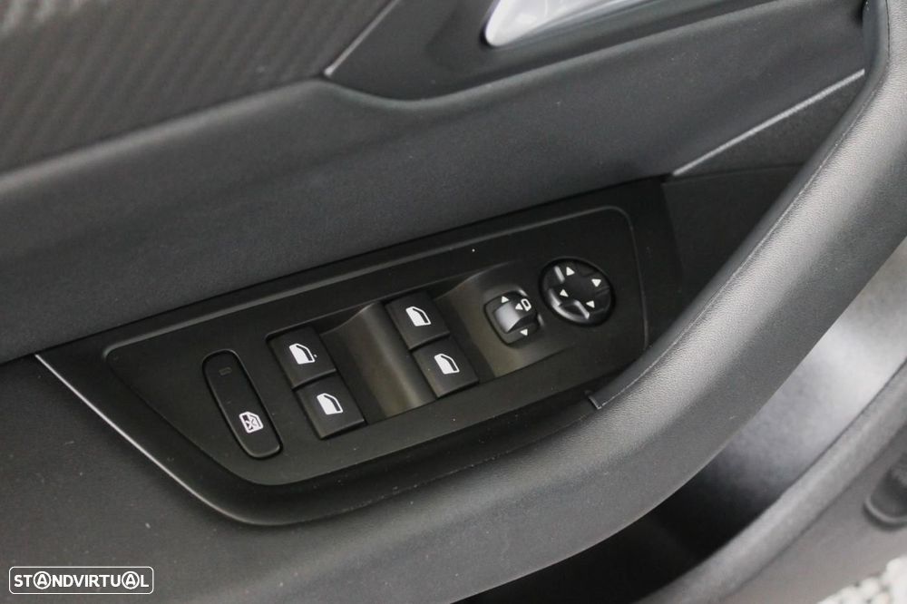 Peugeot 508 1.6 Hybrid Allure Pack e-EAT8 - 37