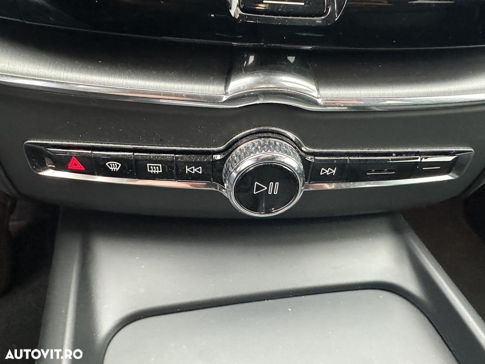Volvo XC 60 D4 Geartronic Momentum - 13