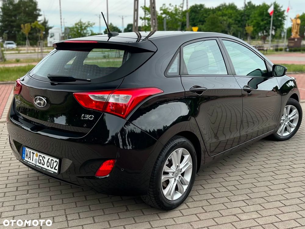 Hyundai i30 1.4 Premium - 16