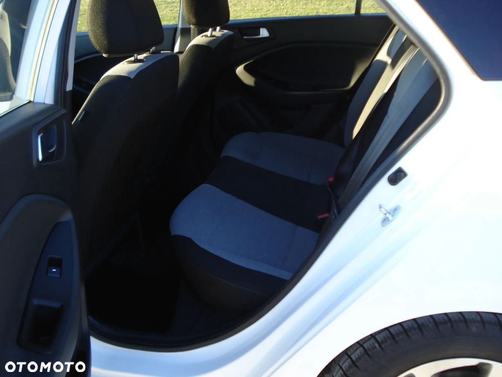 Hyundai i20 1.2 Comfort - 10