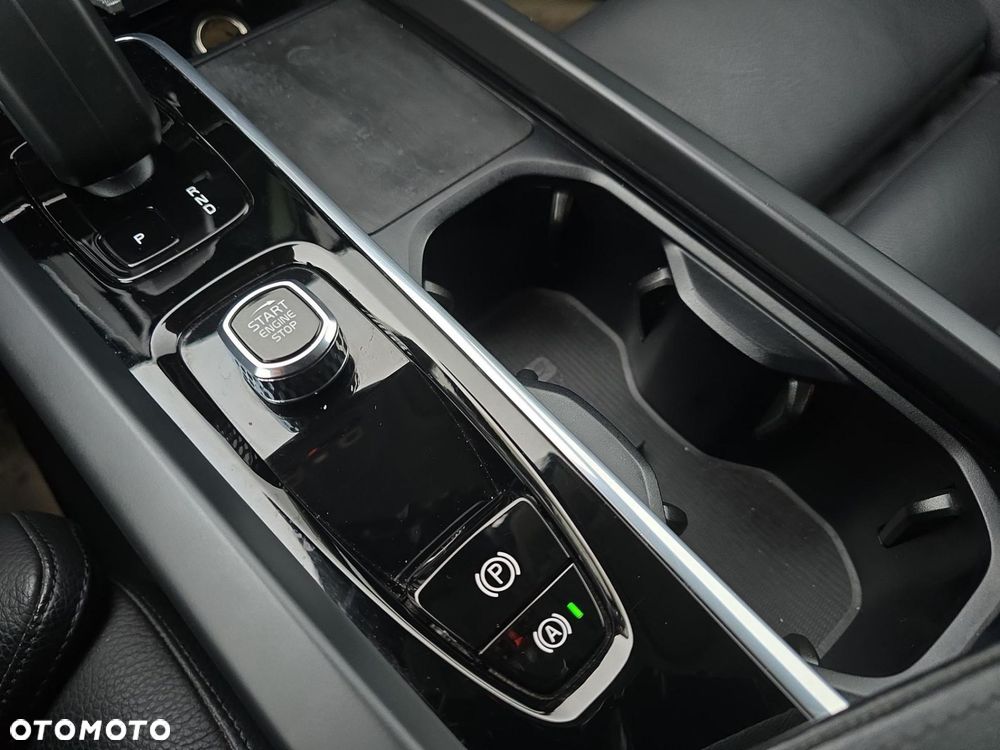 Volvo XC 60 B4 D Plus Bright - 23