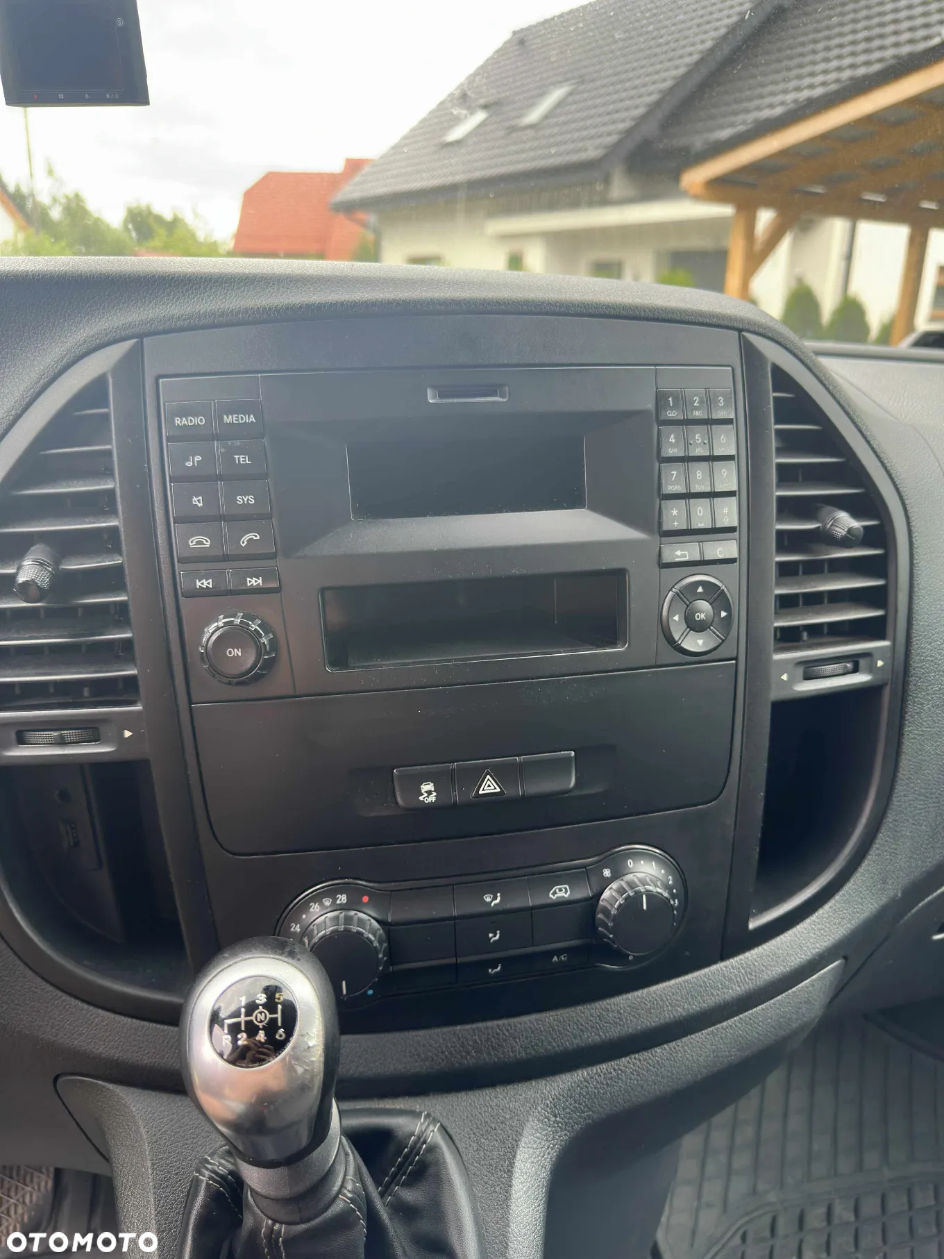 Mercedes-Benz Vito - 11