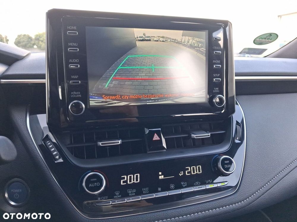 Toyota Corolla 2.0 Hybrid Comfort - 23