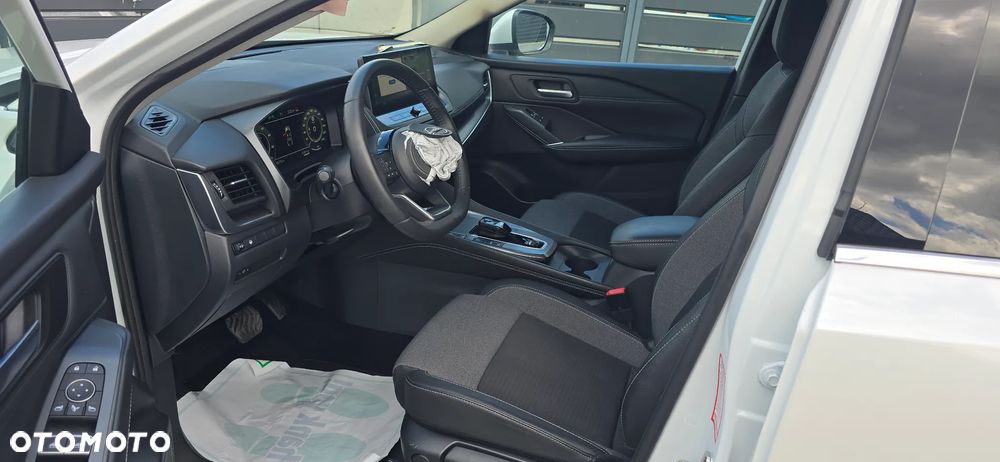 Nissan Qashqai - 25