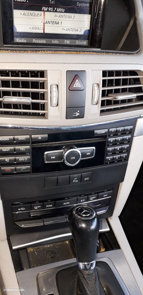 Mercedes-Benz E 250 CDi Avantgarde BlueEfficiency Auto - 4