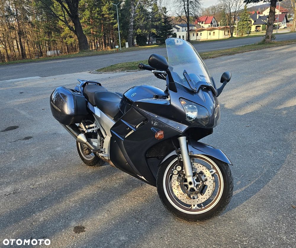 Yamaha FJR - 23