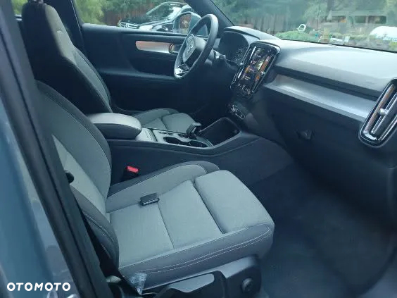 Volvo XC 40 T2 Core - 9