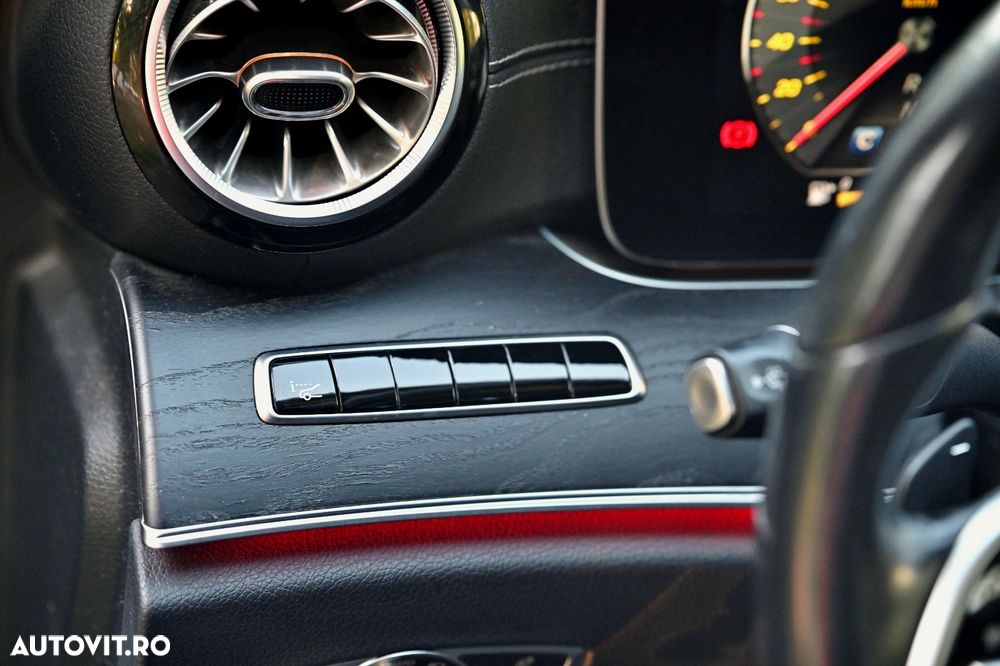 Mercedes-Benz E - 13