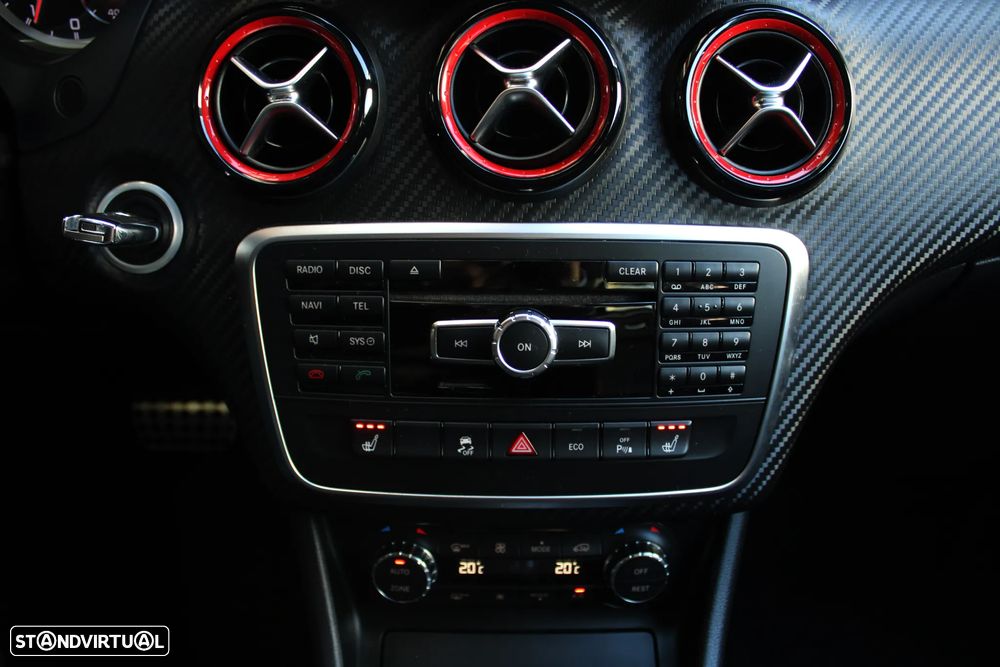 Mercedes-Benz A 45 AMG 4Matic Speedshift 7G-DCT - 39